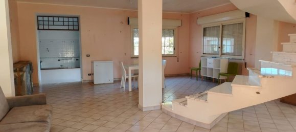 Вилла с 9 комнатами в Фикарацци, Италия № 42221 6