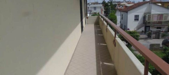 3 rooms Apartment in Forlì, Italy No. 97729 7