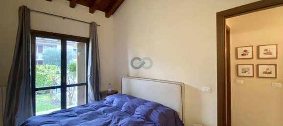 Вилла с 4 комнатами в Сирмионе, Италия № 21550 15