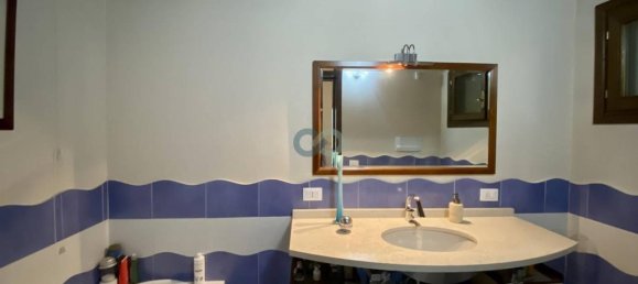 Вилла с 4 комнатами в Сирмионе, Италия № 21550 17