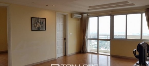 4 Schlafzimmer Wohnung in Tay Ho, Vietnam, Nr. 1805 3