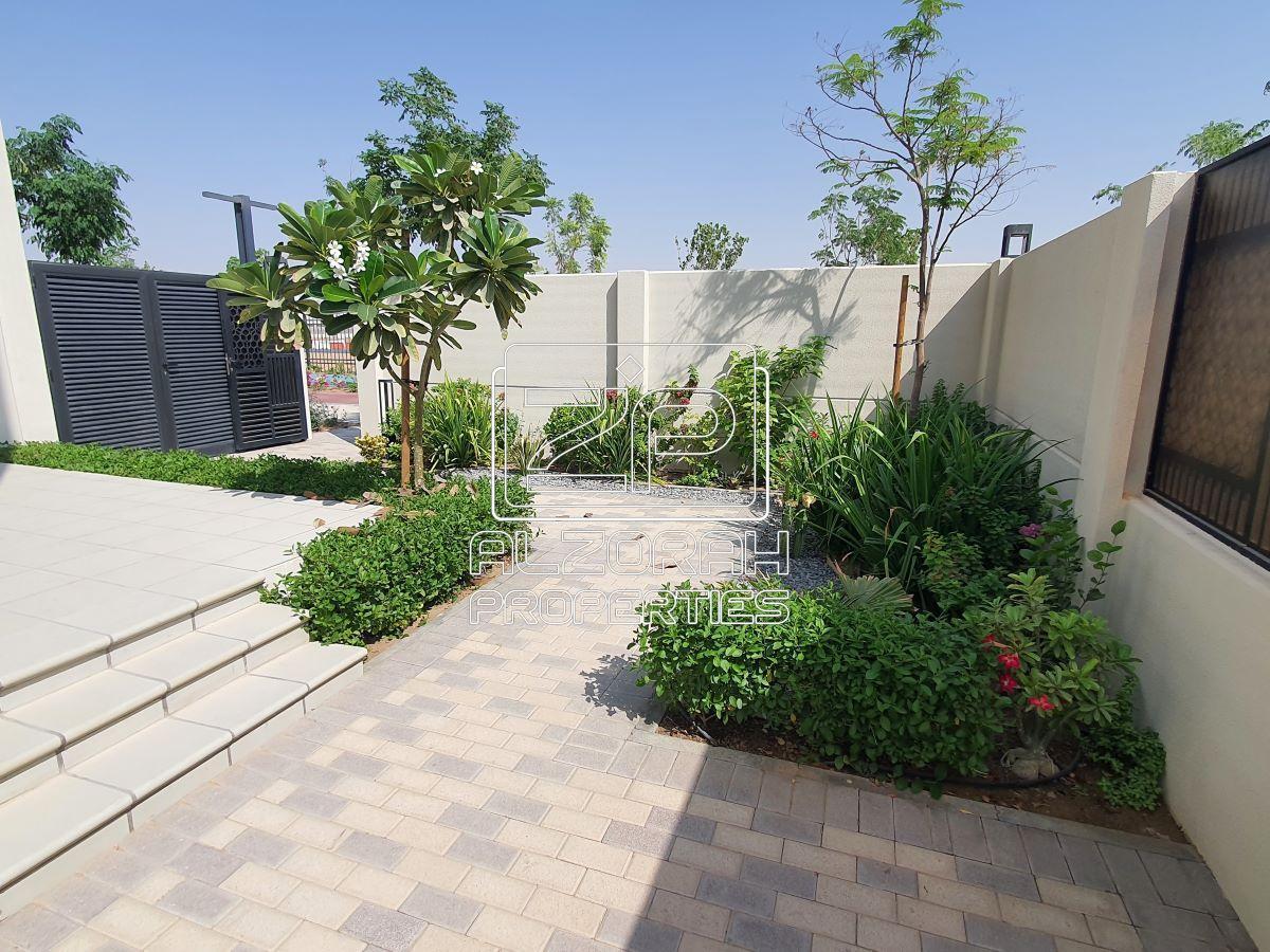 4 bedrooms Villa in Sharjah, UAE No. 65785