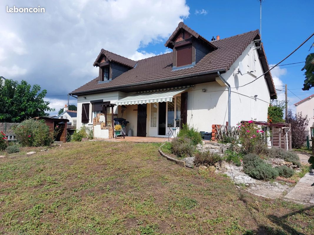 3 bedrooms House in Saint-Dye-sur-Loire, France No. 246538