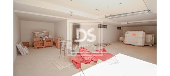 3 bedrooms Villa in Funchal, Portugal No. 144046 9