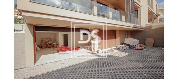 3 bedrooms Villa in Funchal, Portugal No. 144046 10