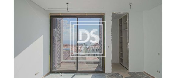 3 bedrooms Villa in Funchal, Portugal No. 144046 5