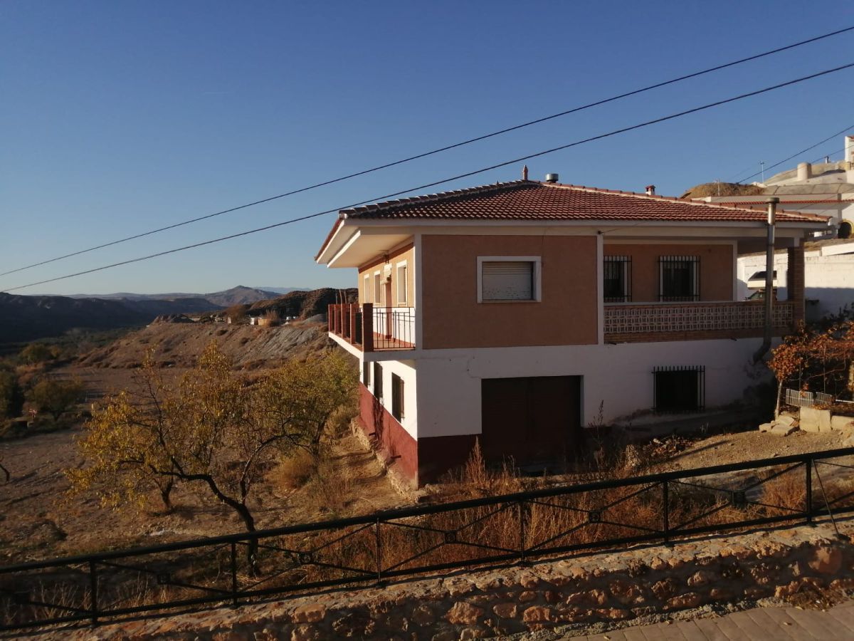 6 bedrooms House in Pinos Puente, Spain No. 100360