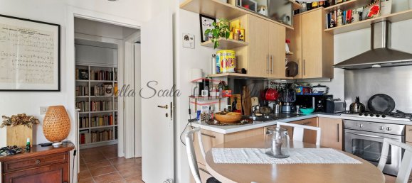 5 bedrooms Villa in Milan, Italy No. 364247 9