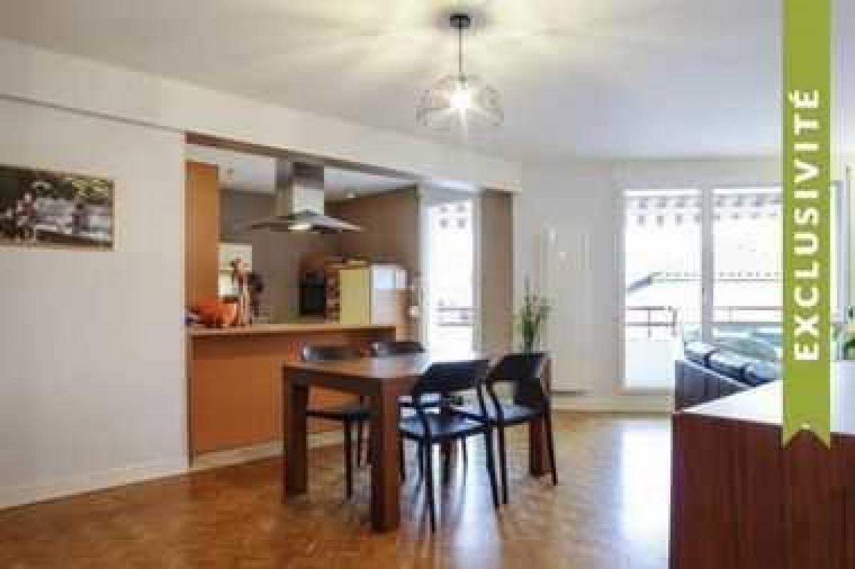 Apartamento com 3 quartos em condomínio em Lyon, France N.º 35294