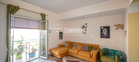 2 bedrooms Apartment in Messina, Italy No. 321937 5