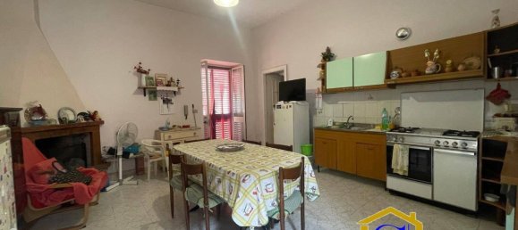 10 bedrooms House in Pastorano, Italy No. 363618 7