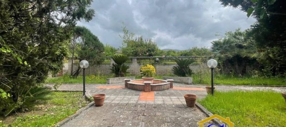 10 bedrooms House in Pastorano, Italy No. 363618 2