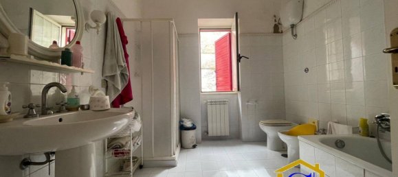 10 bedrooms House in Pastorano, Italy No. 363618 27