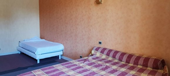 Edificio en Mayenne, France 211 m² No. 357634 5