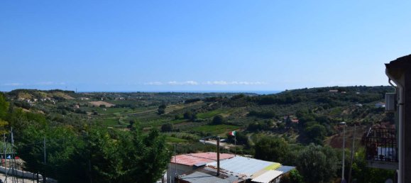 3 rooms House in Torino di Sangro, Italy No. 362964 22