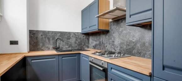 2 bedrooms Apartment in London, United Kingdom No. 12535 3