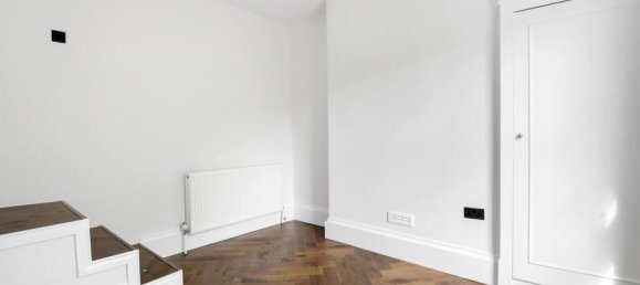 2 bedrooms Apartment in London, United Kingdom No. 12535 14
