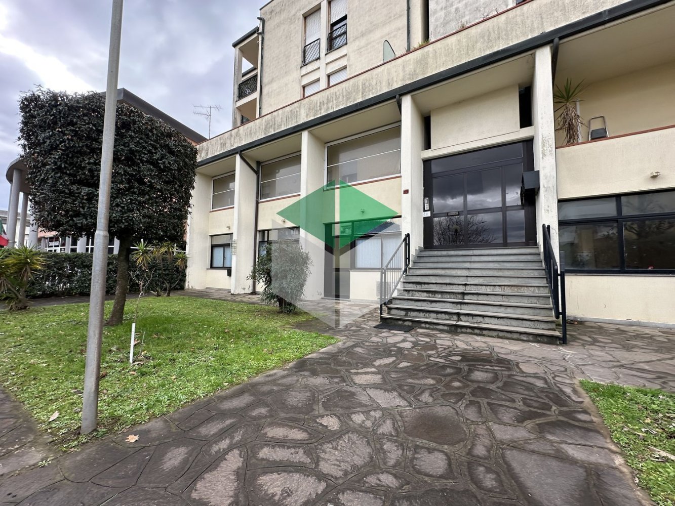 6 rooms Apartment in Viareggio, Italy No. 21758