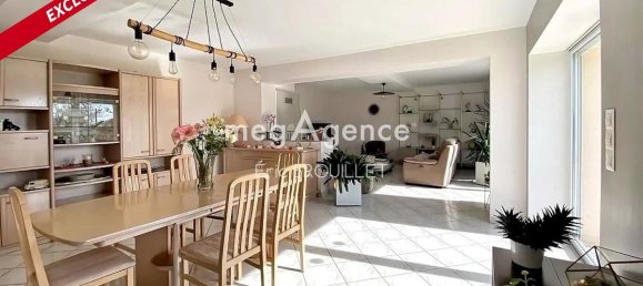5 Schlafzimmer Haus in Saint-Georges-sur-Loire, France, Nr. 110215 3