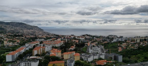 2 bedrooms House in Funchal, Portugal No. 124592 13