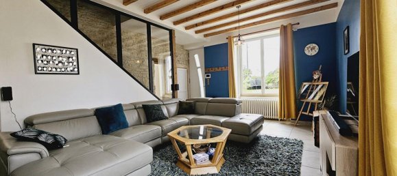 5 bedrooms House in Levet, France No. 242141 3