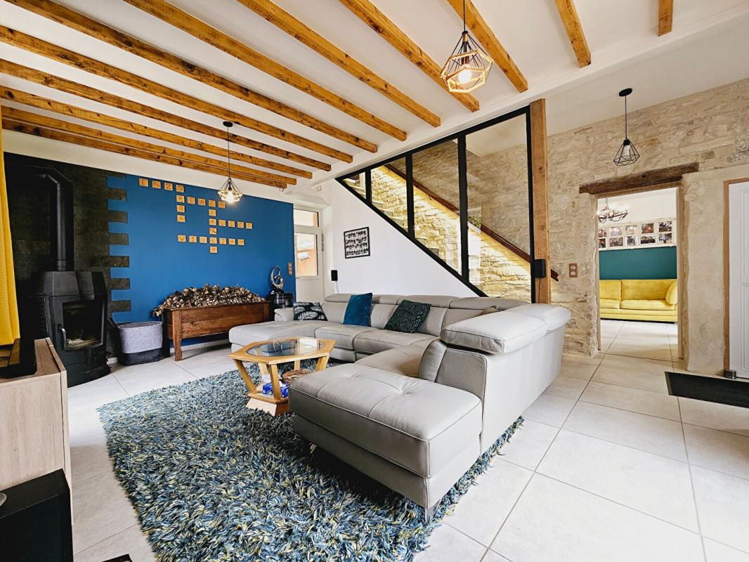 5 bedrooms House in Levet, France No. 242141