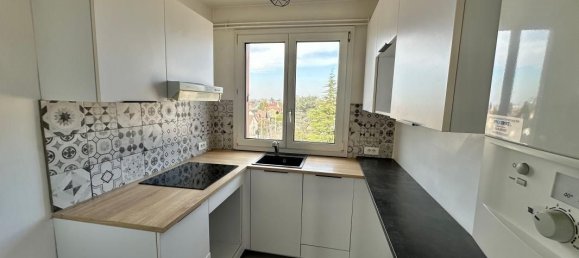 2 chambres Appartement à Le Raincy, France No. 169910 3