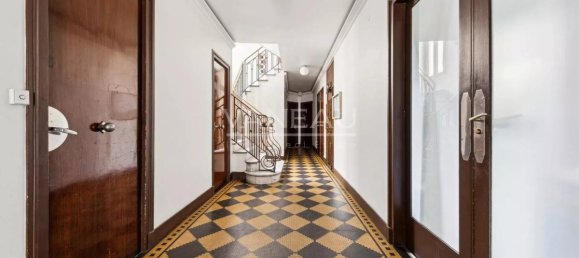 2 bedrooms Apartment in Paris, France No. 171732 16