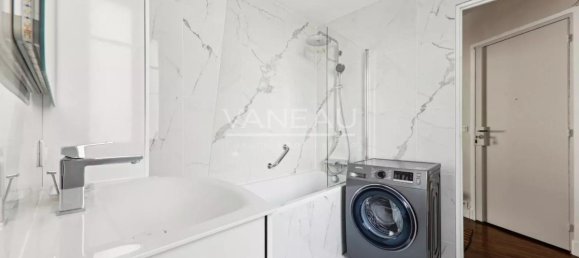 2 bedrooms Apartment in Paris, France No. 171732 14