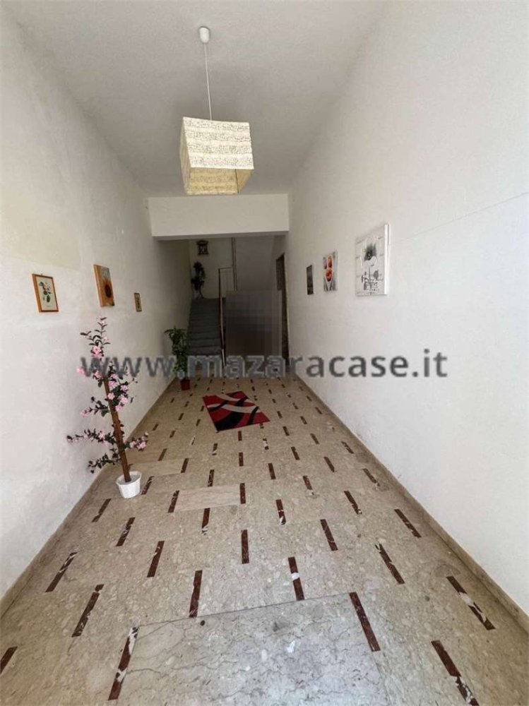 5 rooms Apartment in Mazara del Vallo, Italy No. 290933