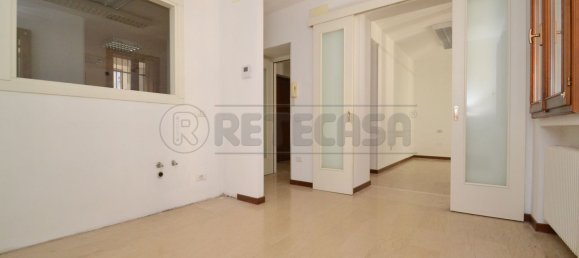  مكتب في Valdagno, Italy 102متر مربع رقم 54809 5