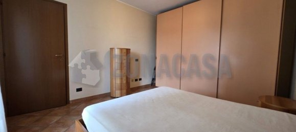 4 Schlafzimmer Doppelhaus in Angera, Italy, Nr. 361312 42