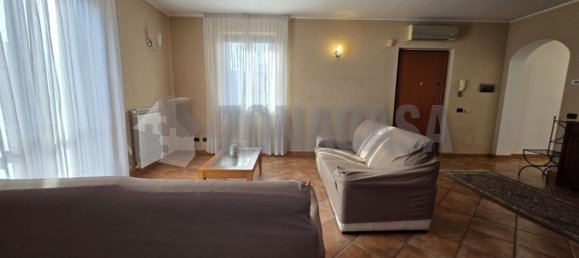 4 Schlafzimmer Doppelhaus in Angera, Italy, Nr. 361312 17