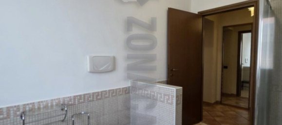 4 Schlafzimmer Doppelhaus in Angera, Italy, Nr. 361312 34