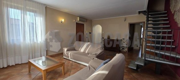 4 Schlafzimmer Doppelhaus in Angera, Italy, Nr. 361312 15