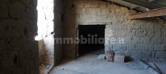 5 rooms Building in Curti, Italy No. 148308 3