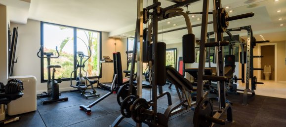 7 bedrooms House in Marbella, Spain No. 29878 47