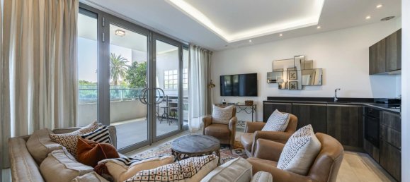 2 bedrooms Apartment in Antibes, France No. 1736 3