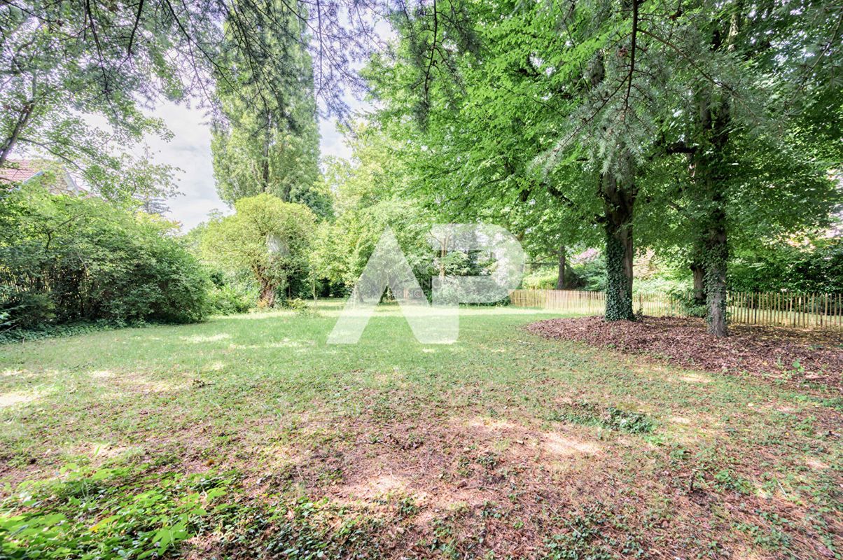 Grundstück in Chaville, France 1450m², Nr. 168634