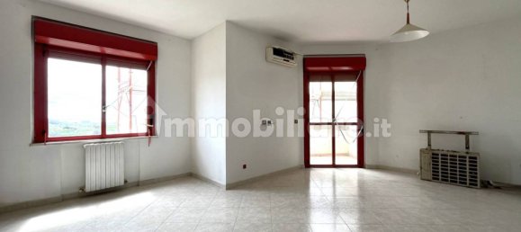 4 bedrooms Apartment in Catanzaro, Italy No. 36248 5