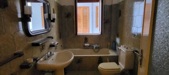 4 bedrooms Apartment in Belpasso, Italy No. 327384 13