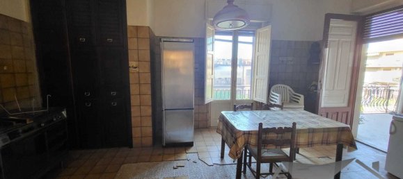 4 bedrooms Apartment in Belpasso, Italy No. 327384 14