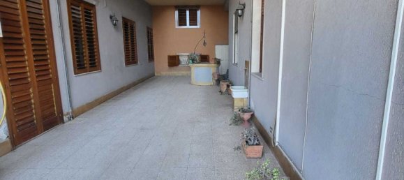 4 bedrooms Apartment in Belpasso, Italy No. 327384 16