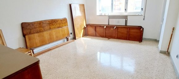 4-Zimmer Wohnung in Bari, Italy, Nr. 235205 6