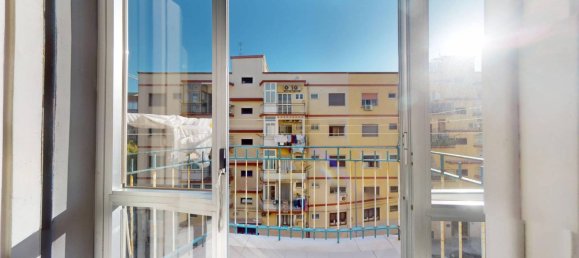 Apartamento de 2 dormitorios en Bari, Italy No. 353240 5