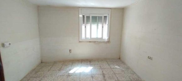 3 bedrooms House in Pina de Ebro, Spain No. 62013 11