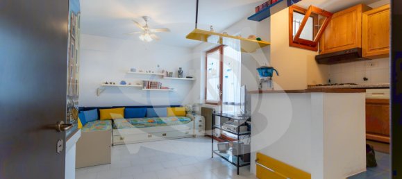 2-salle Appartement à Ospedaletti, Italy No. 40209 9