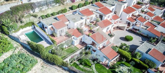 2-salle Appartement à Ospedaletti, Italy No. 40209 28