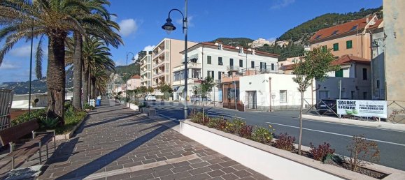 Apartamento de 5 dormitorios en Finale Ligure, Italy No. 316479 33