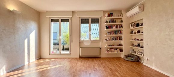 3 rooms Apartment in Calusco d'Adda, Italy No. 270045 6